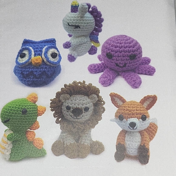 DIY Crochet Animal Kit - Picture 2 of 4